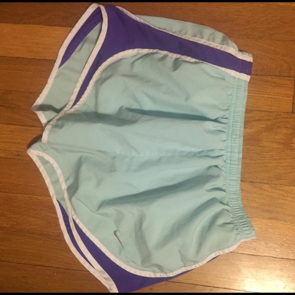 Nike running short