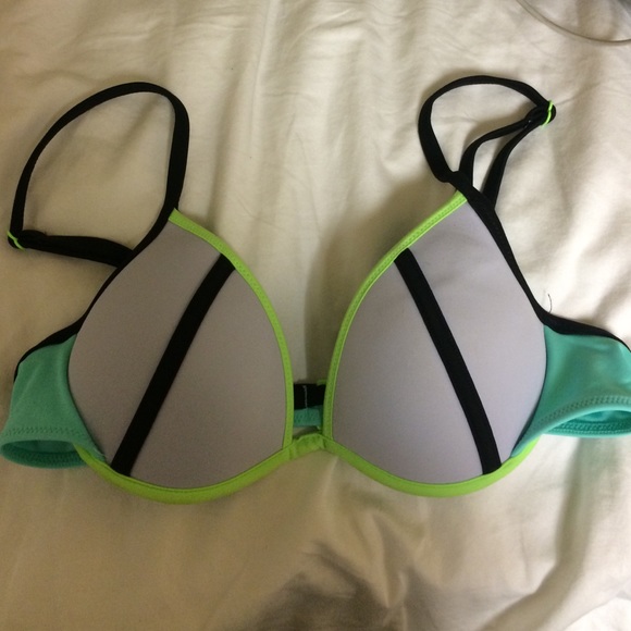 Push-up Bikini top