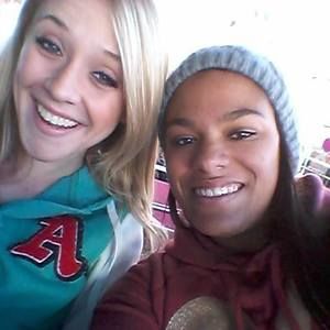 Meet your Posher, Naomi