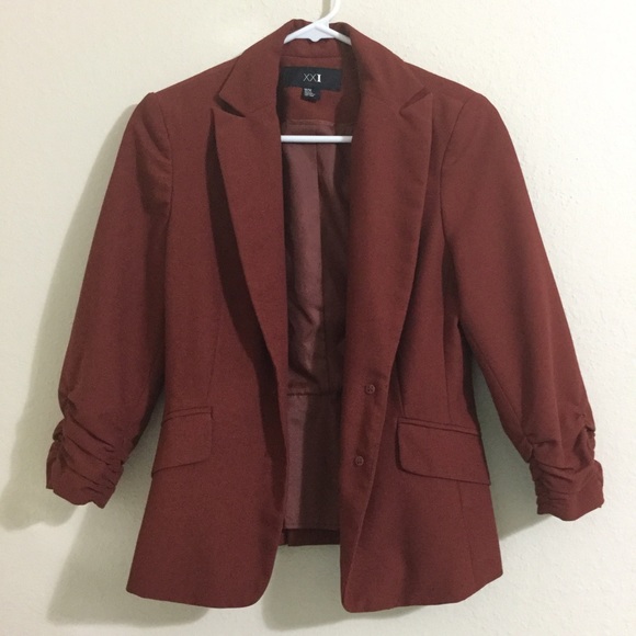 Brown/red blazer