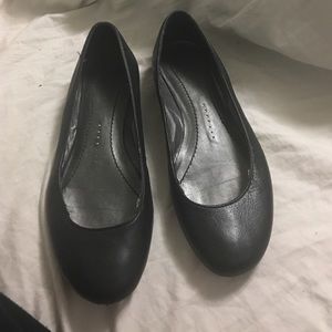 Black Nine West flats