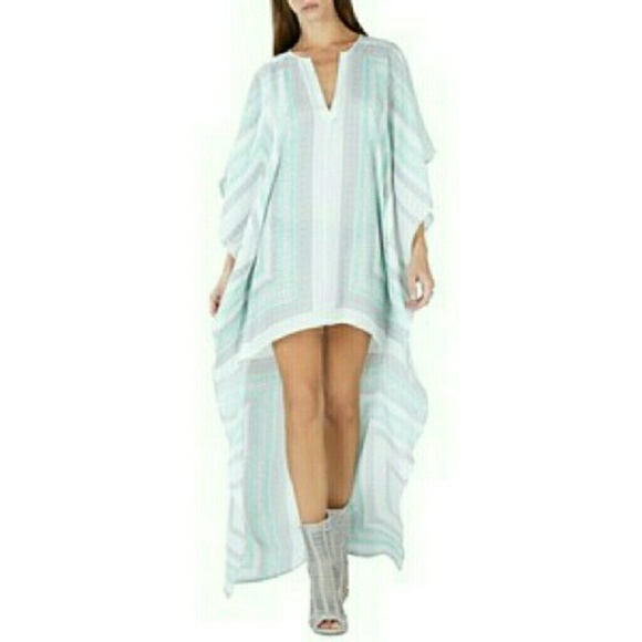 BCBGMaxAzria Dresses & Skirts - BCBG MAXAZRIA Spring Dress