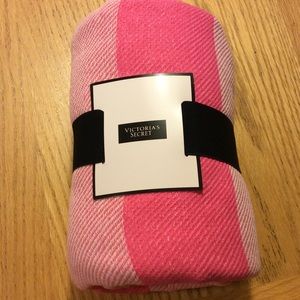 VS beach blanket. 💥SOLD💥