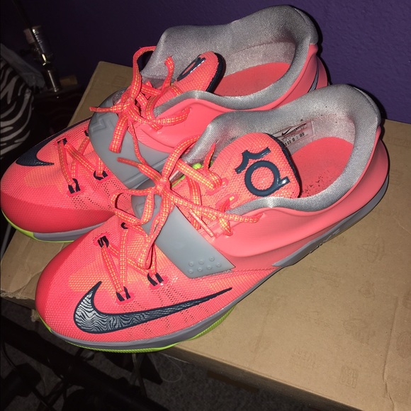 Kd7 size 7y - Picture 3 of 4