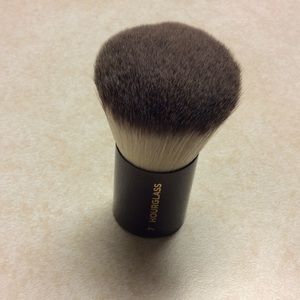 Hourglass Brush