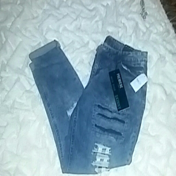 Mid rise skinny jeans