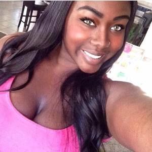 Meet your Posher, Leah