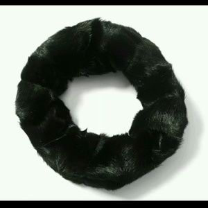 Club monaco Shannon snood neck warmer