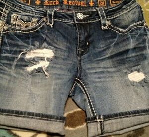 Rock revival shorts 28