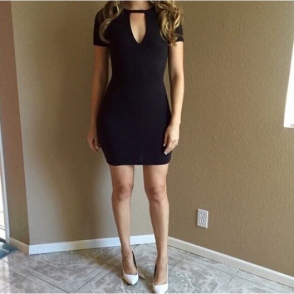 Black Keyhole Bodycon Dress (LAST LARGE!) - Picture 4 of 4