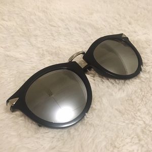 Oversized Reflective Sunnies