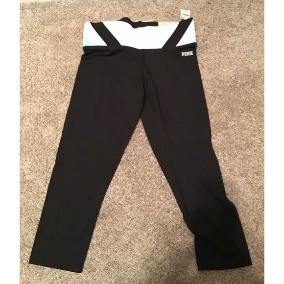 NWT Victoria's Secret PINK Ultimate Yoga Crops XS