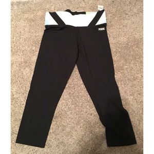 NWT Victoria's Secret PINK Ultimate Yoga Crops XS
