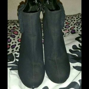 Madeline  Stuart Heels