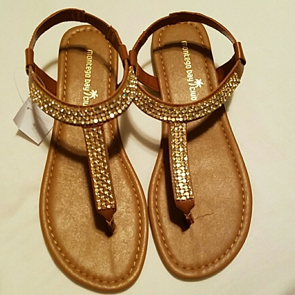 Cute sandals with BLING - NWT