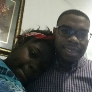 Meet your Posher, Deneisa
