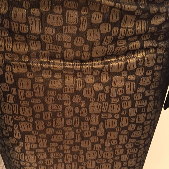 LOFT Gold Black Metallic Jacquard Pencil Skirt - Picture 2 of 4