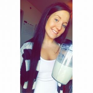 Meet your Posher, Brooke