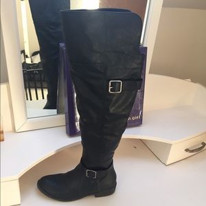 Steve Madden Coyy over the knee boots