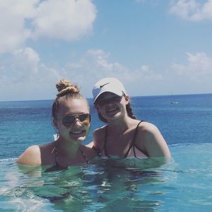 Meet your Posher, Annika