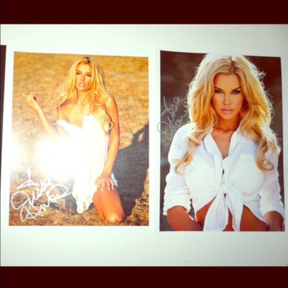 My autographed photo choose 1