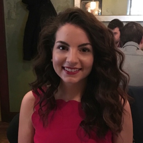 Meet The Posher - Emily - Picture 6 of 10