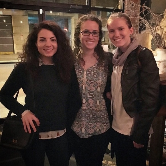 Meet The Posher - Emily - Picture 7 of 10