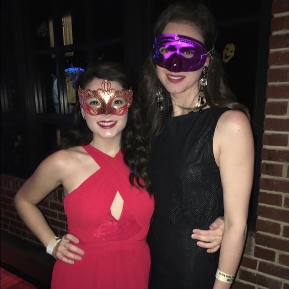 Meet The Posher - Emily - Picture 8 of 10