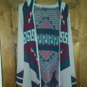 Aztec print pull over with hood