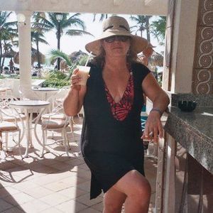 Meet your Posher, Joyce