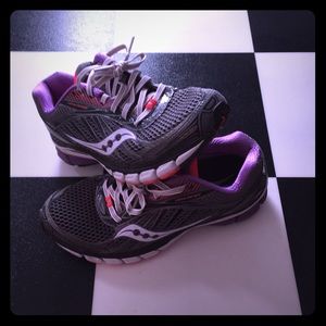 saucony twister womens