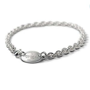 Tiffany & Co. Return to Tiffany's Oval necklace