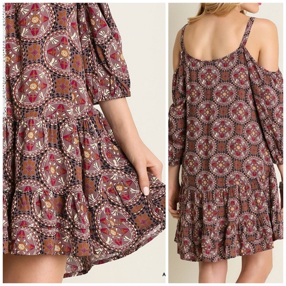 💠SALE💠Cold Shoulder Patterned Dress - Picture 4 of 4