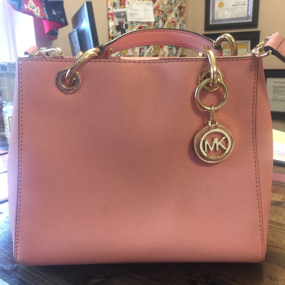 Michael kors purse on hold @_bal