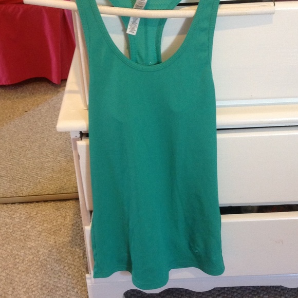Bright Kelly green tank top