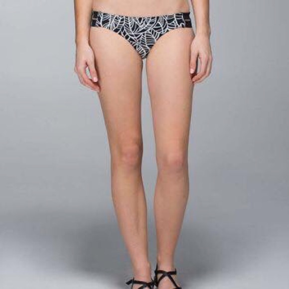 Shanti surf Lululemon bikini bottoms