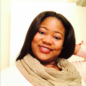 Meet your Posher, Felicia