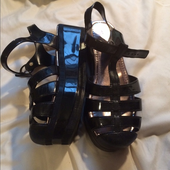 bamboo sandals
