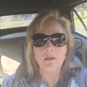Meet your Posher, Annetta