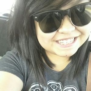 Meet your Posher, Brandee