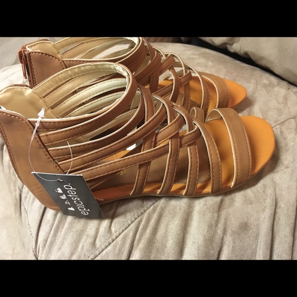 2 pairs Epic Steps sandals size 10 bundle Nicole