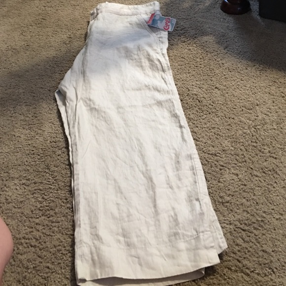 Old Navy linen capris - Picture 3 of 4