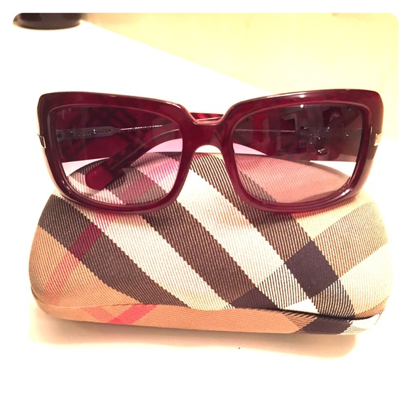 Burberry Sun Glasses