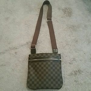 Louis Vuitton crossbody purse