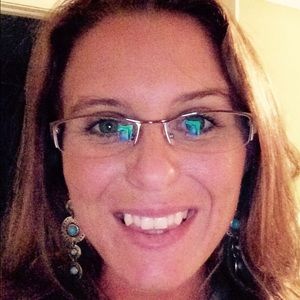 Meet your Posher, Christine