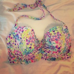 VS Getaway Halter Bikini Top