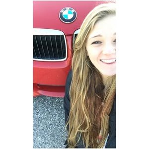 Meet your Posher, Karlee