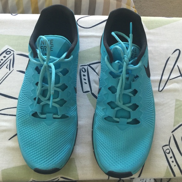 Nike free runs