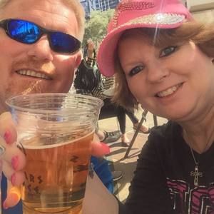 Meet your Posher, Becky