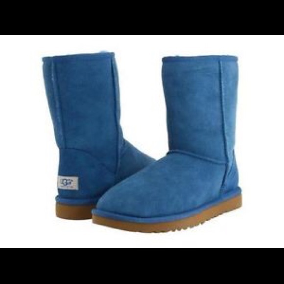 Blue uggs size 7